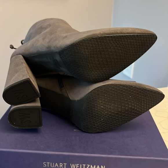 NWT Stuart Weitzman suede booties - Picture 4 of 4